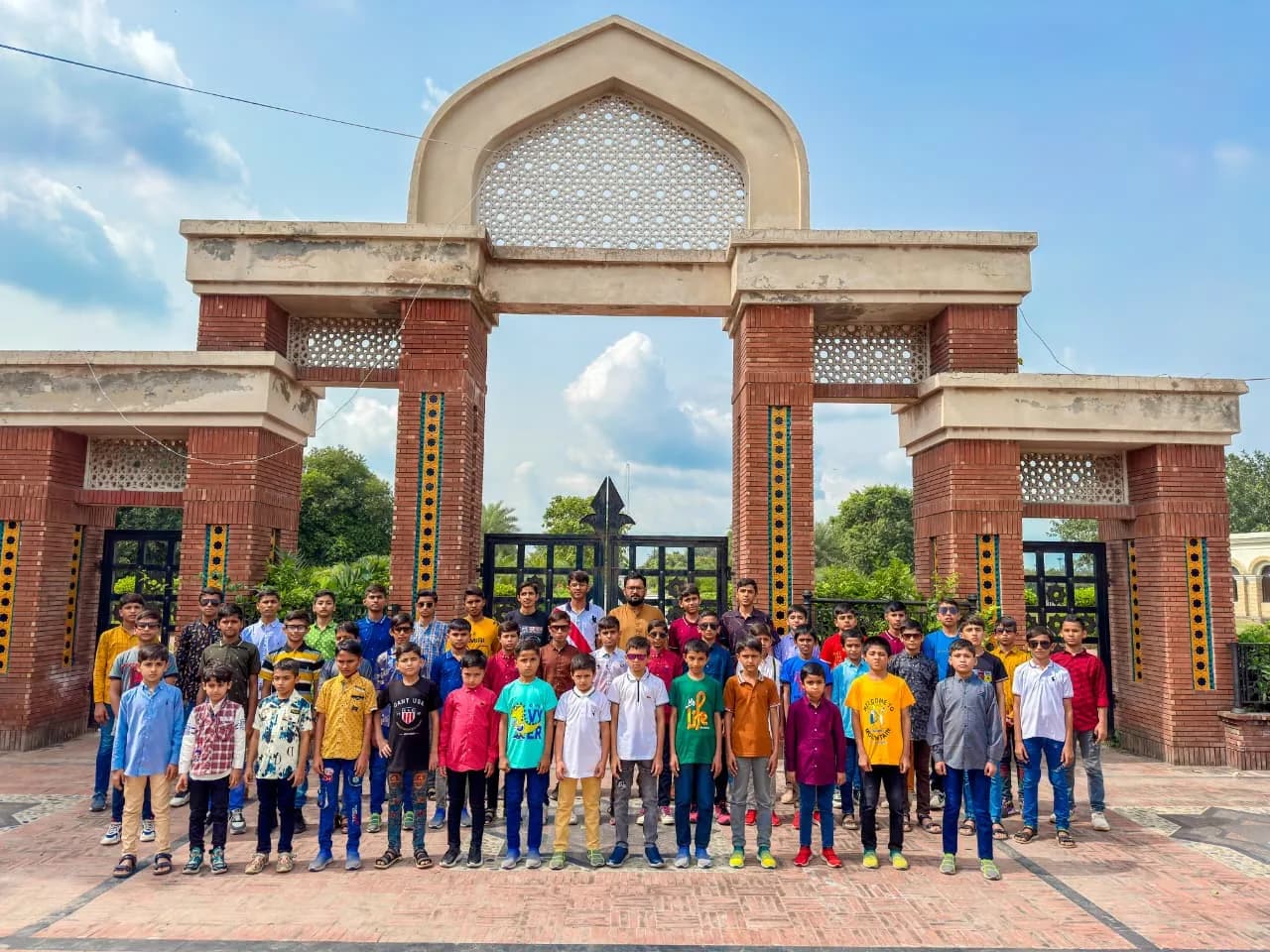 Children and mentors at Baqiatullah Foundation